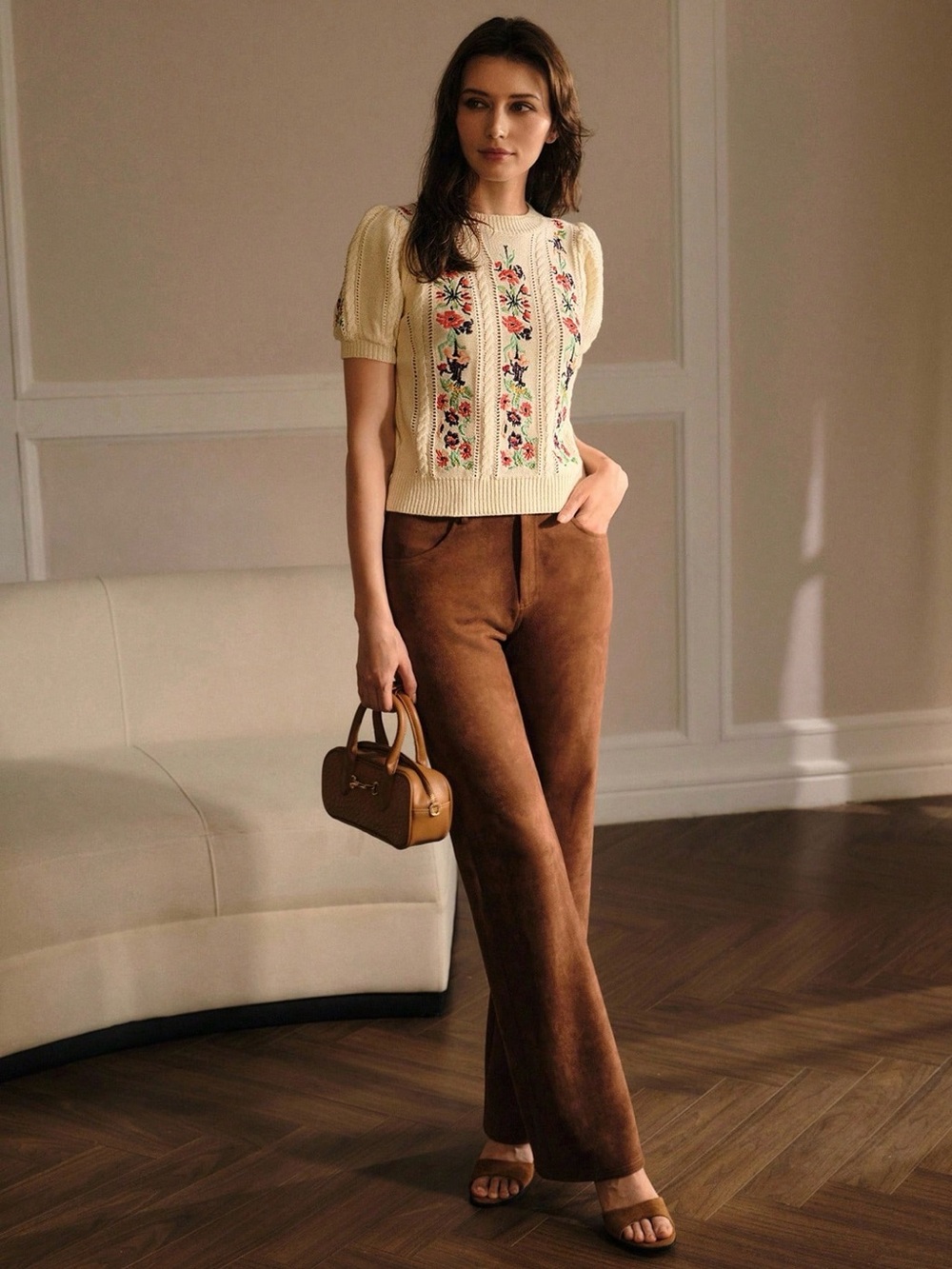 Embroidered Floral White Short Sleeve Knit Top